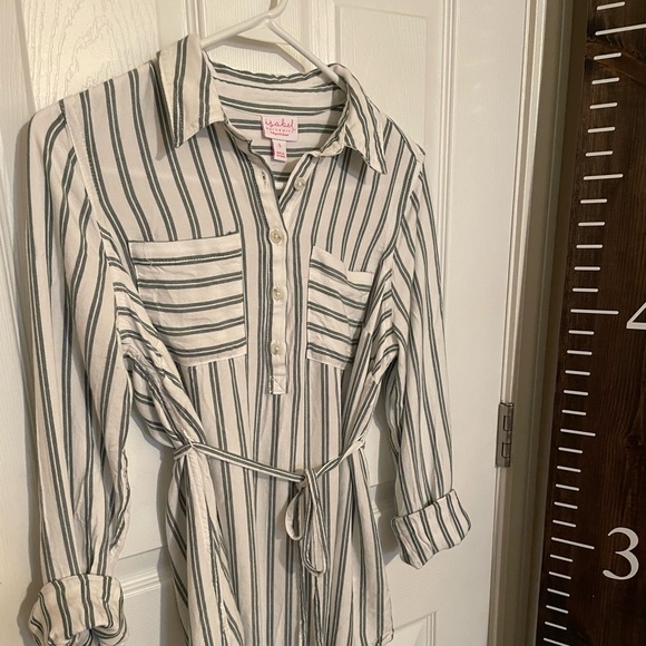 Maternity tops - 1 light blue and white & 1 light pink one - Picture 1 of 4